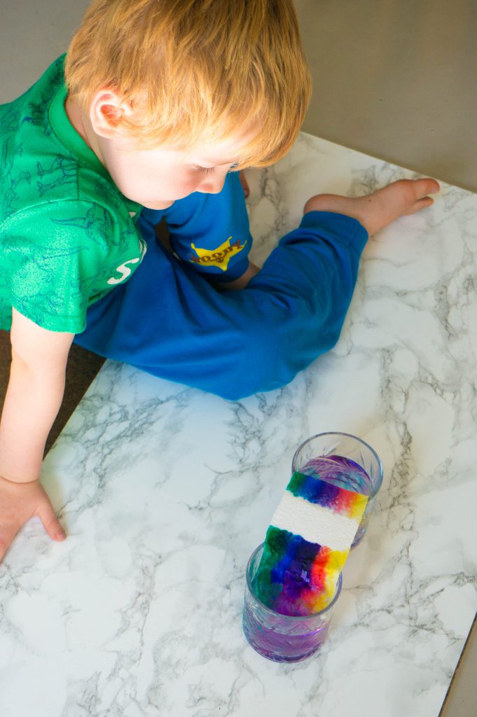 BTS Een regenboog laten groeien | Babies Kitchen