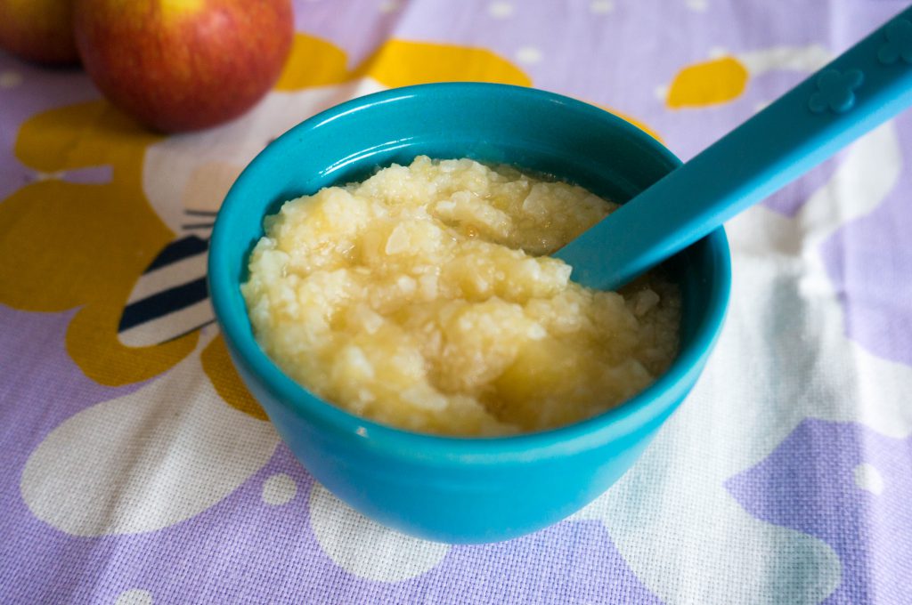 Bloemkool en Appel Hapje (Babies Kitchen)