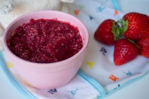 Quinoa met Bieten en Aardbei babyvoeding