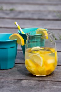 ananas, mango en citroen fruitwater recept