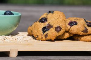 Blauwe bes havermoutkoekjes