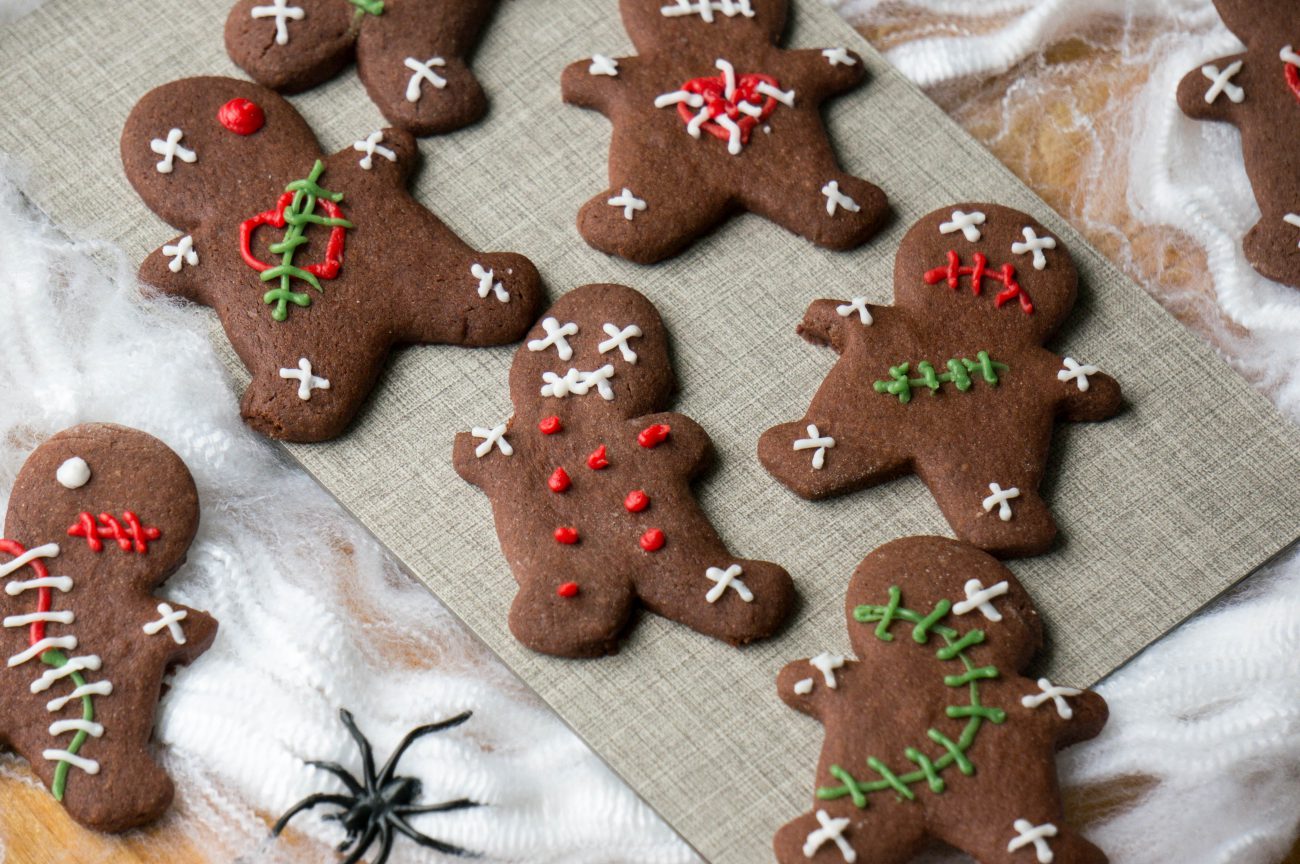 voodoo doll koekjes voor Halloween - Kidshoekje.nl