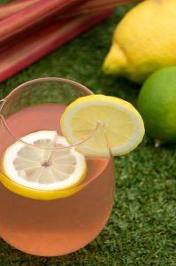 rabarber aardbeien limonade | Babies Kitchen recept