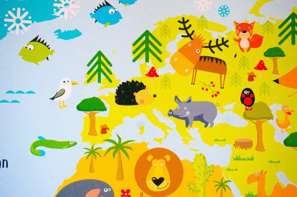Een Wereldkaart voor de Kinderkamer - Babies Kitchen recensie