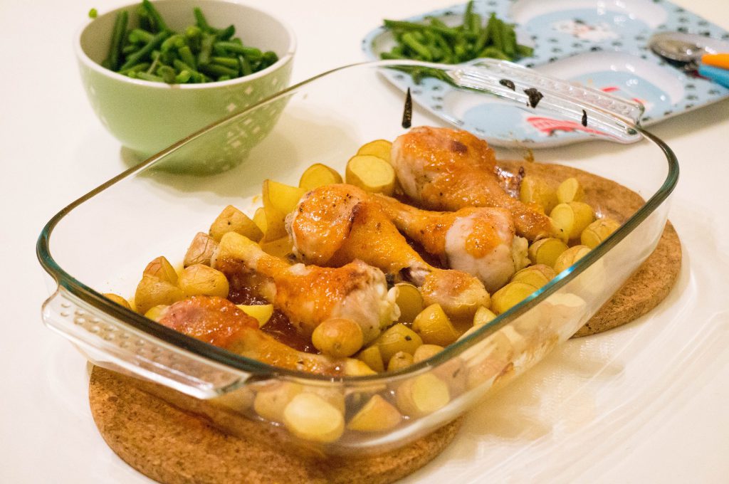 Sticky Mango Kippenpoten - Babies Kitchen recept
