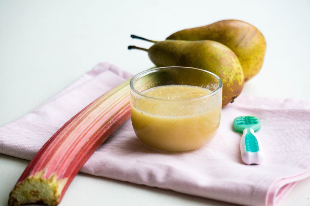 rabarber en peer fruithapje | Babies Kitchen
