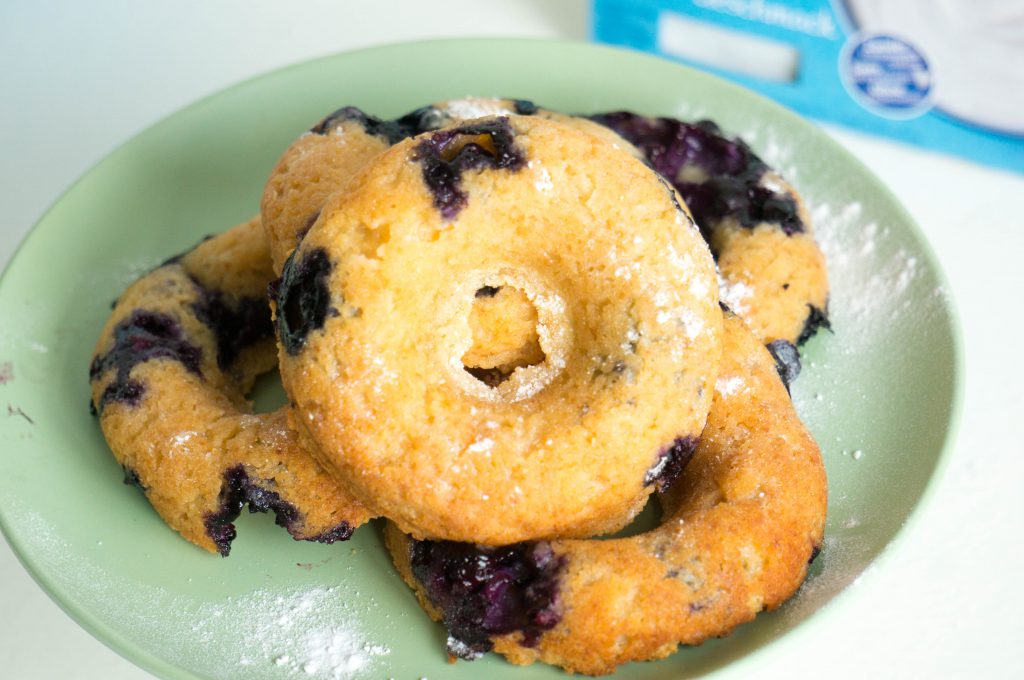 Blauwe Bessen en Yoghurt Donuts | Babies Kitchen