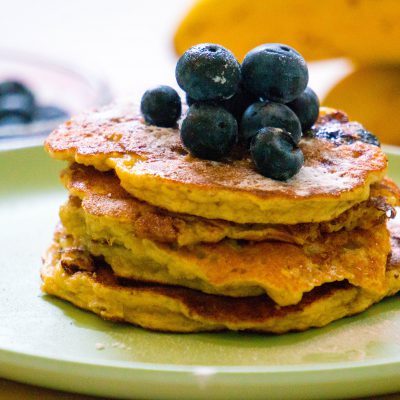 Bosbes en Bananen Pannenkoekjes | Babies Kitchen