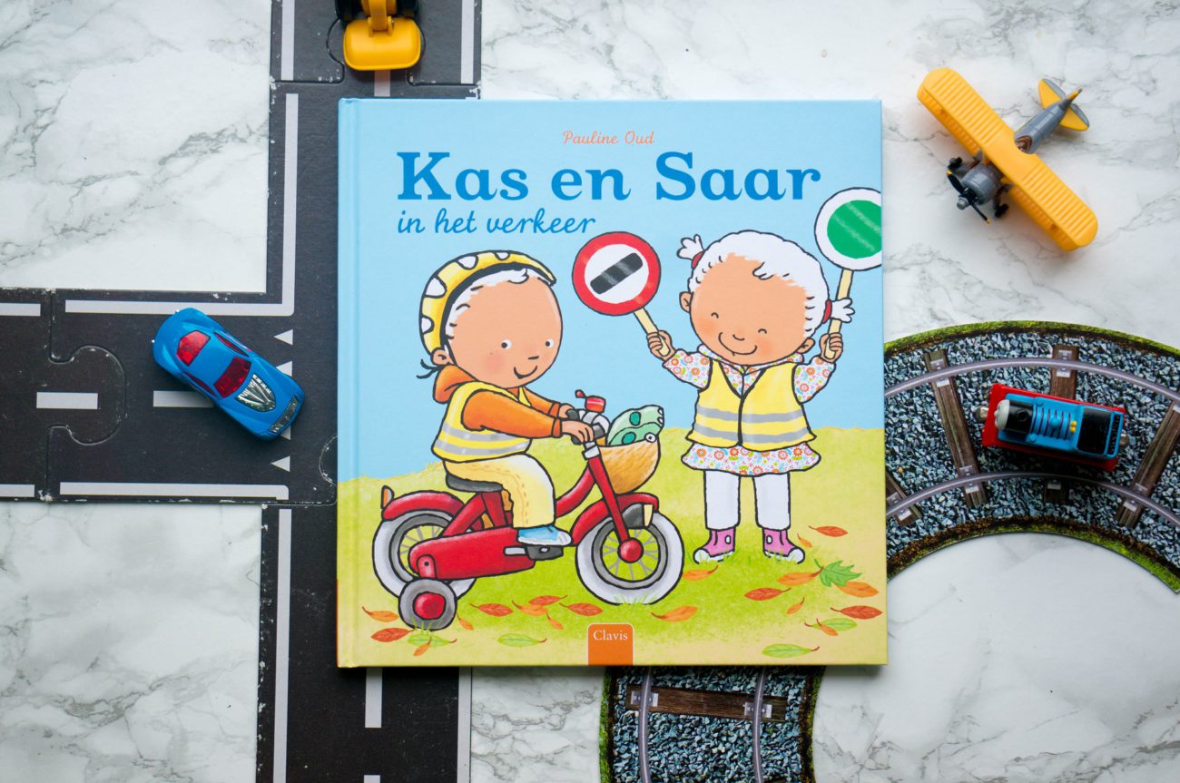 Kas en Saar in het Verkeer - Kidshoekje.nl