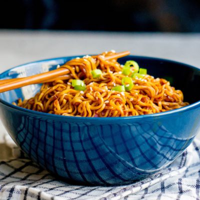 Makkelijke Sesam Knoflook Noedels - Kidshoekje.nl