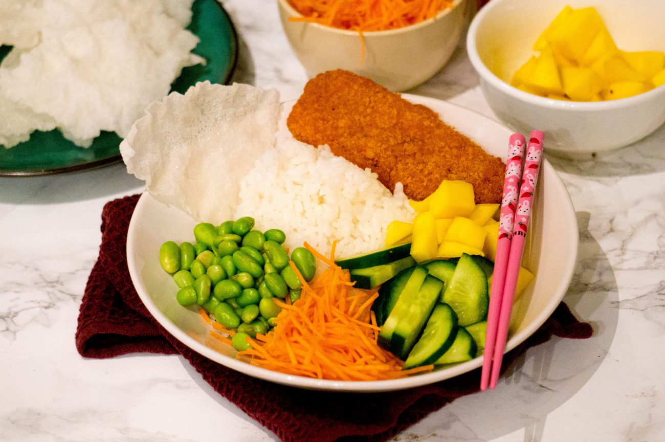 Kids Poké Bowl met (Vega) Krokante Kip