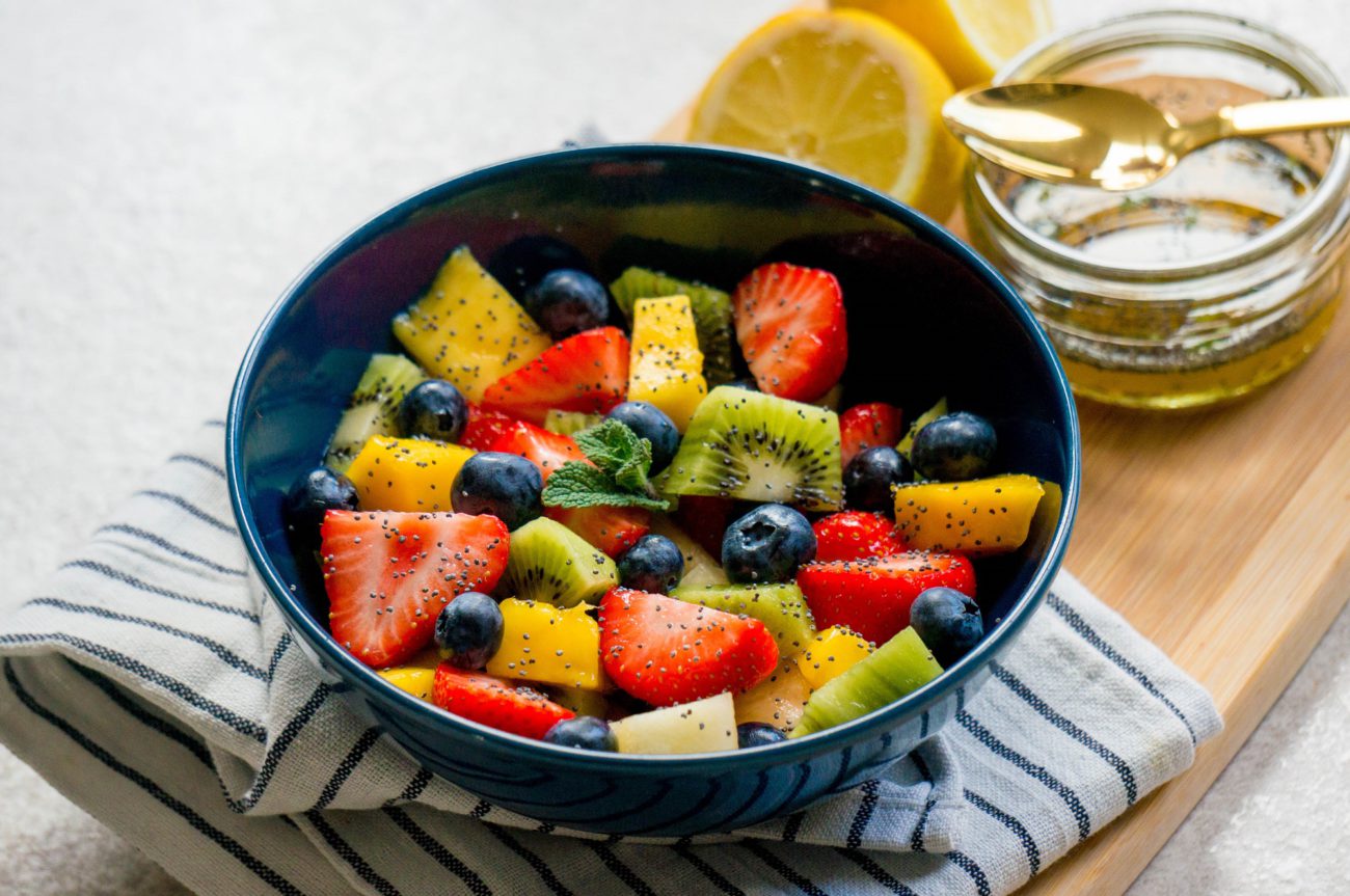 Fruitsalade met Maanzaad-Citroen Dressing