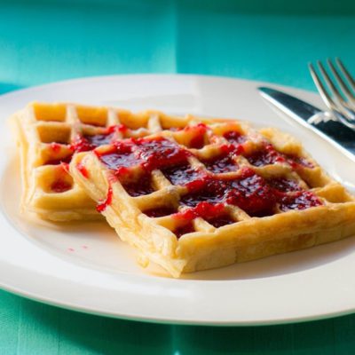 Warme Wafels met Warme Frambozensaus Recept - Kidshoekje.nl