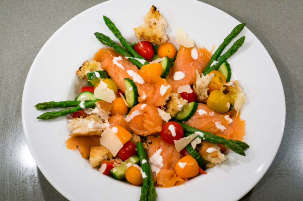 Caesar Zalm Salade met Asperges - kidshoekje.nl