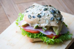 BLT Hummus en Avocado - Kidshoekje.nl