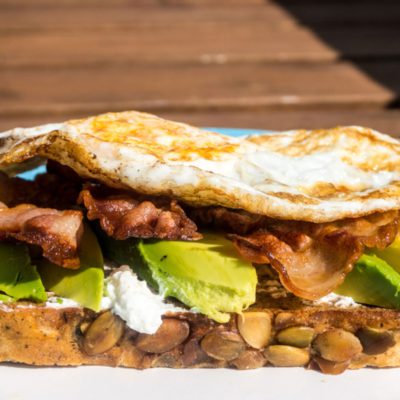 Broodje Gebakken ei met avocado - Kidshoekje.nl
