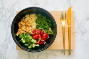 Orzo Salade met Spinazie en Cashewnoten - Kidshoekje.nl