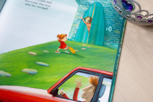 Prentenboek Hiear is maar plaats voor een prinses - Kidshoekje.nl