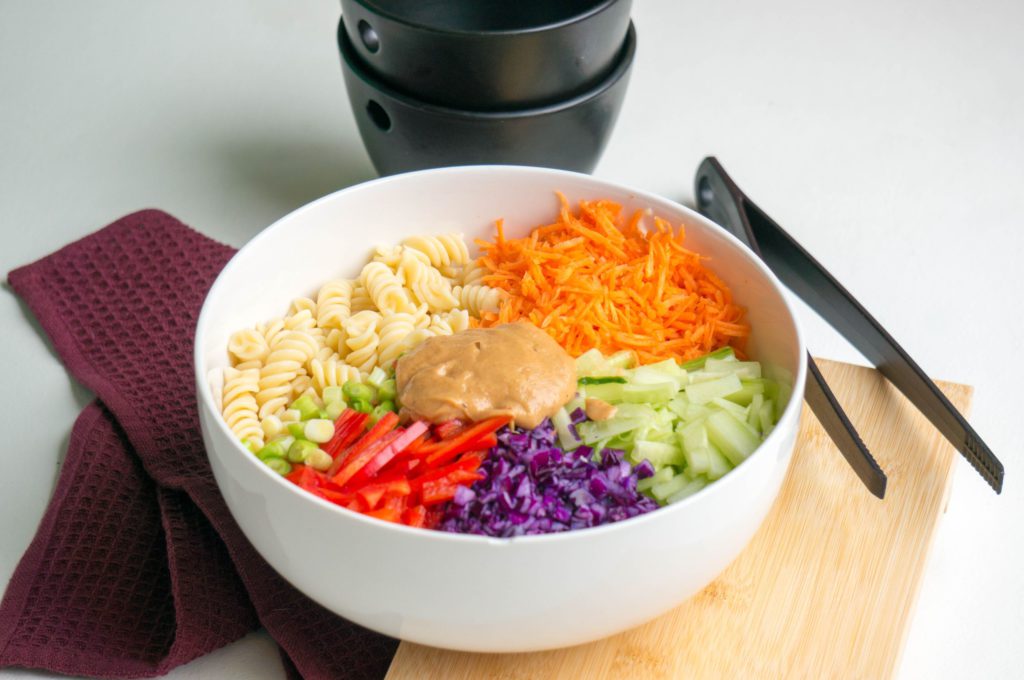 Aziatische Pasta Salade met Pinda Dressing- Kidshoekje.nl