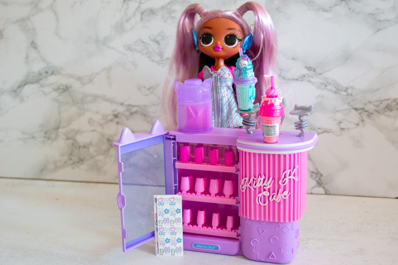 Kitty K Cafe L.O.L. Surprise! O.M.G. Sweet Nails - Kidshoekje.nl