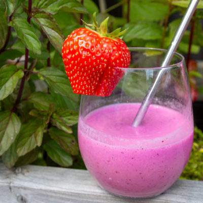 Ninja Creami Strawberry Vodka Cocktail - Kidshoekje.nl