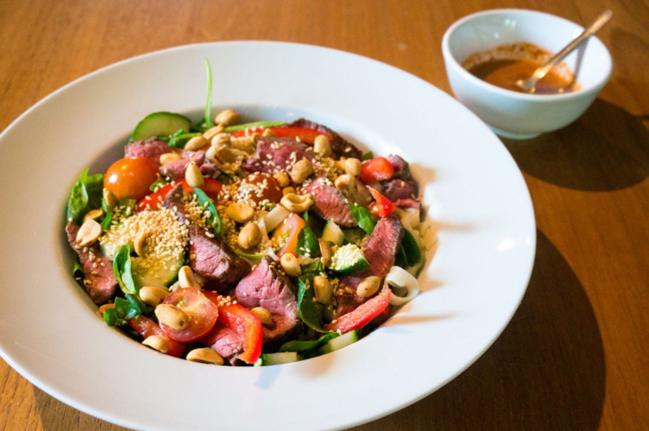 Biefstuk Noedelsalade