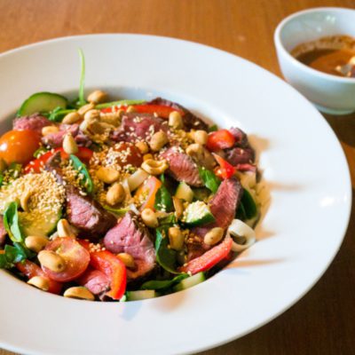 Biefstuk Noedelsalade - Kidshoekje.nl