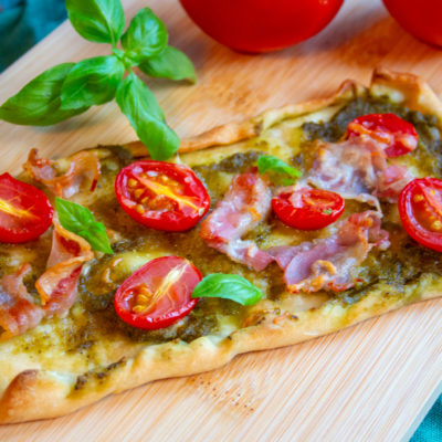 Italiaanse Pesto Prosciutto Flammkuchen - Kidshoekje.nl