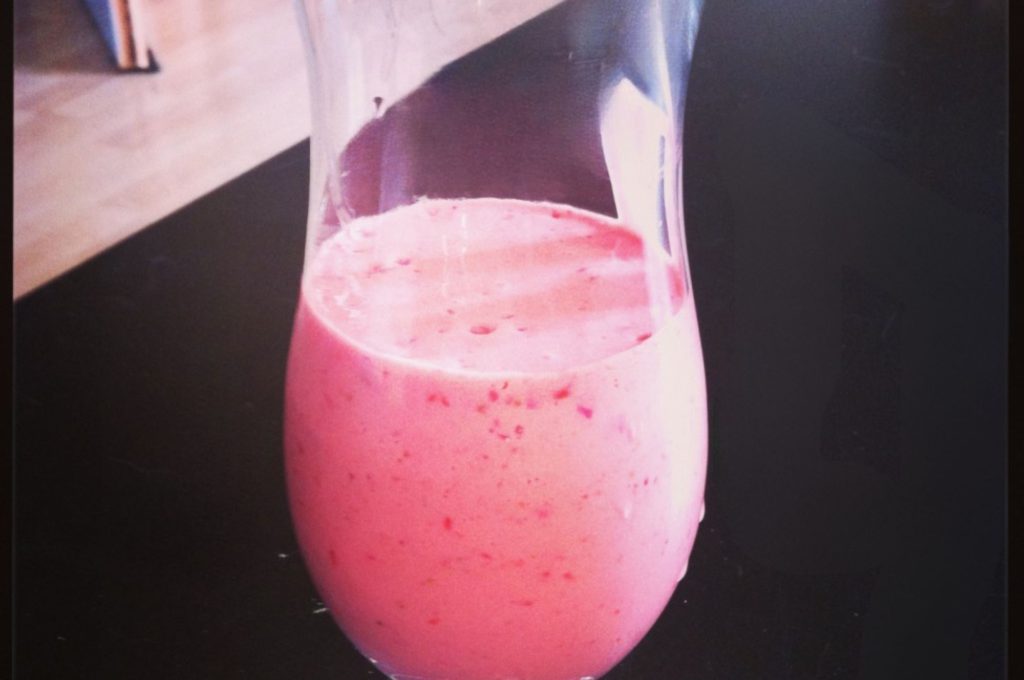 Aardbei-Aalbes Smoothie - Kidshoekje.nl