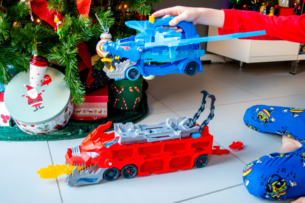 Speelgoed Hot Wheels Ultieme Dubbele Draak transportvoertuig - Kidshoekje.nl