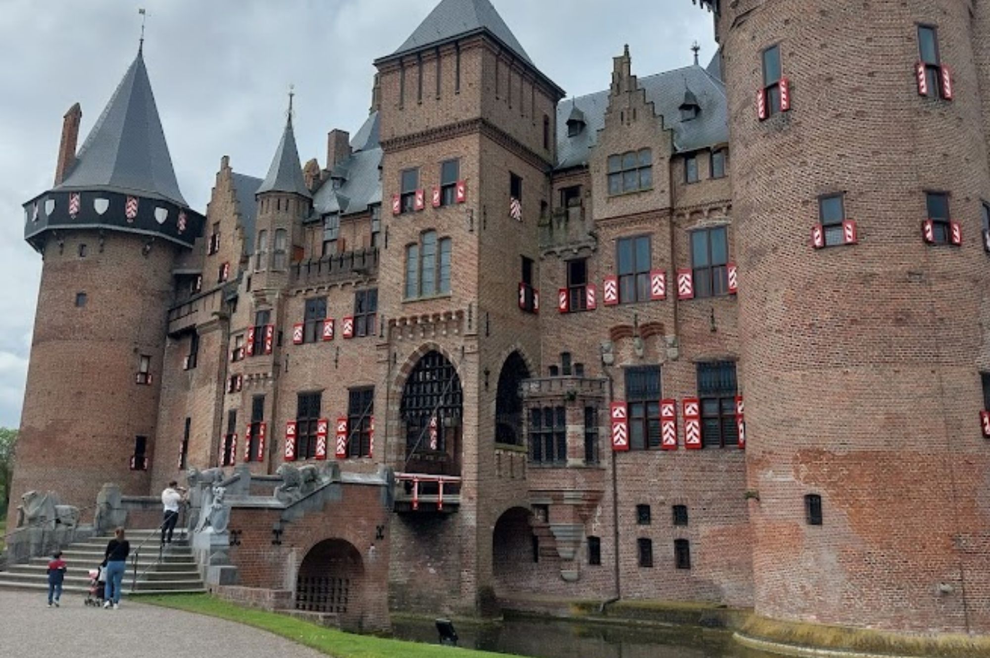 Nieuwe Familietour Kasteel de Haar met knuffelkat - Kidshoekje