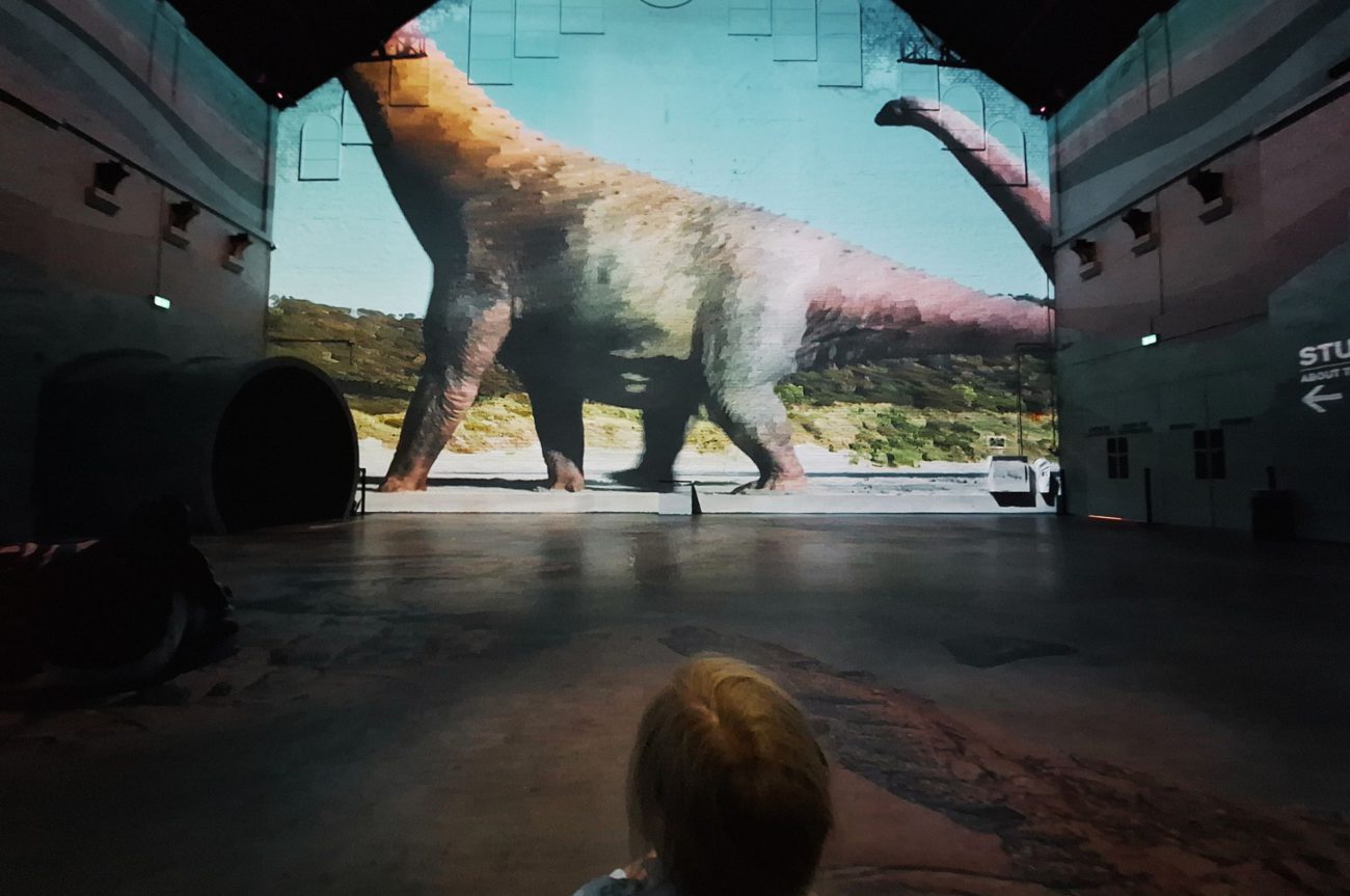 Prehistoric Planet_ Dinosaurs Experiance in Fabrique des Lumières - Kidshoekje.nl