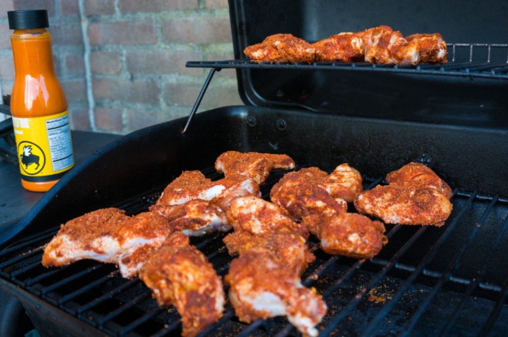 Buffalow Wings met Dry Rub van de BBQ